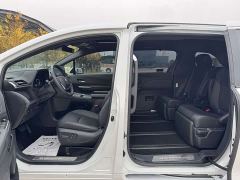Toyota Sienna 2.5L Hybrid AWD Premium - ფოტო 14