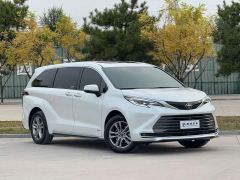 Toyota Sienna 2.5L Hybrid AWD Premium - ფოტო 3