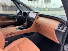 Toyota Vellfire Crown Hybrid 2.5L Executive Premier Edition - photo 10