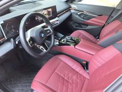 BMW 5 Series 530Li Luxury M Sport Package - ფოტო 10