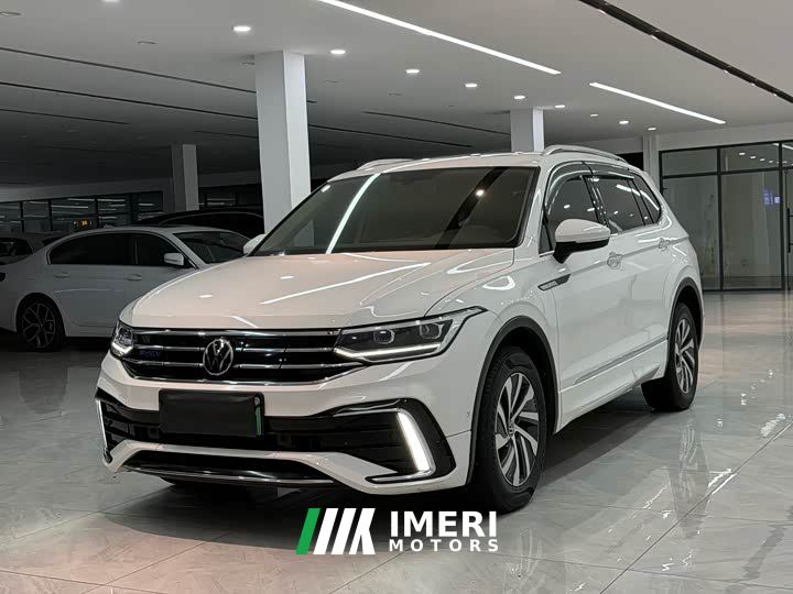 Volkswagen Tiguan L Plug-in Hybrid 430PHEV Plug-in Hybrid Premium Edition