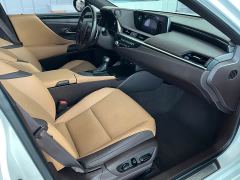Lexus ES 260 Excellence Edition - ფოტო 11