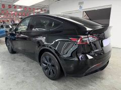 Tesla Model Y Rear-Wheel Drive - ფოტო 10