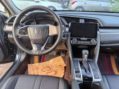 Honda Civic Hatchback 220TURBO CVT Dynamic Control - ფოტო 8