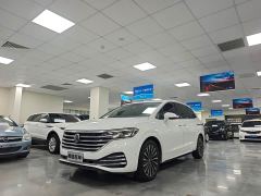Volkswagen Viloran 380TSI Prestige - photo 1