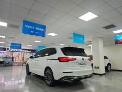 Volkswagen Viloran 380TSI Prestige - photo 10