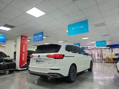 Volkswagen Viloran 380TSI Prestige - photo 11