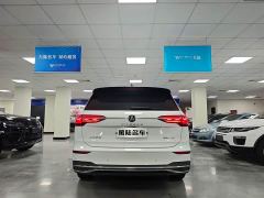 Volkswagen Viloran 380TSI Prestige - photo 9