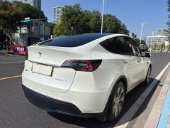 Tesla Model Y Standard Range RWD - ფოტო 6