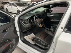 Chevrolet Cruze Mild Hybrid RS 330T Automatic Comfort Edition - фото 6