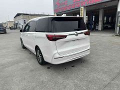 Buick GL8 ES Luxe Enjoyment Edition - ფოტო 5