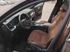 Volvo XC60 T5 AWD Smart Luxury Edition - ფოტო 4