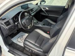 Lexus CT CT200h Comfort Edition Two-Tone Paint - ფოტო 10