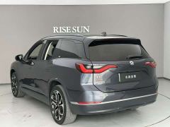 NIO ES8 485KM Signature Edition Six-Seater - ფოტო 6