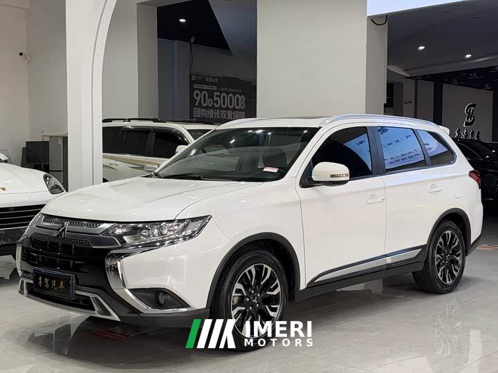 Mitsubishi Outlander 2.0L FWD Comfort 5-Seater - car from China