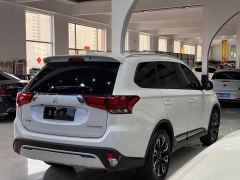 Mitsubishi Outlander 2.0L FWD Comfort 5-Seater - photo 5