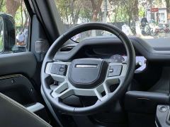 Land Rover Defender 110 3.0T P400 Dark Edition - photo 11
