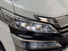 Toyota Vellfire Dual Motor 2.5L HV Premium Edition - ფოტო 10