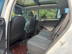 Volkswagen Tiguan L 330TSI Automatic FWD R-Line Comfort Edition - photo 5