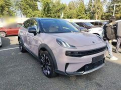Lynk & Co 06 1.5T Shero Pink Special Edition - фото 3