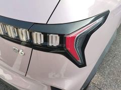Lynk & Co 06 1.5T Shero Pink Special Edition - фото 7