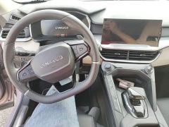 Lynk & Co 06 1.5T Shero Pink Special Edition - фото 9
