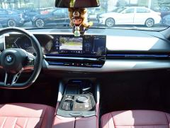 BMW 5 Series 525Li M Sport Package - ფოტო 9