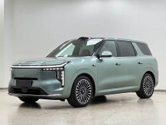 IM Motors Zhiji LS8 52 Max Luxury Six-Seater - photo 1
