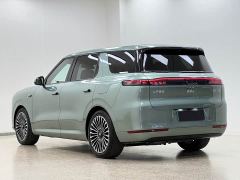 IM Motors Zhiji LS8 52 Max Luxury Six-Seater - photo 4
