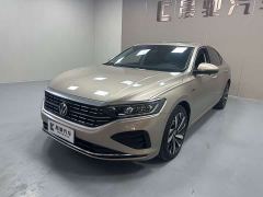 Volkswagen Passat 330TSI Luxury - ფოტო 1