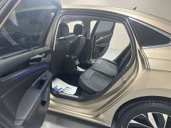 Volkswagen Passat 330TSI Luxury - ფოტო 11