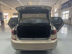 Volkswagen Passat 330TSI Luxury - ფოტო 14