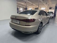 Volkswagen Passat 330TSI Luxury - ფოტო 4