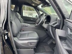 Toyota Alphard Hybrid 2.5L Premium Edition - ფოტო 10