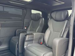 Toyota Alphard Hybrid 2.5L Premium Edition - ფოტო 8