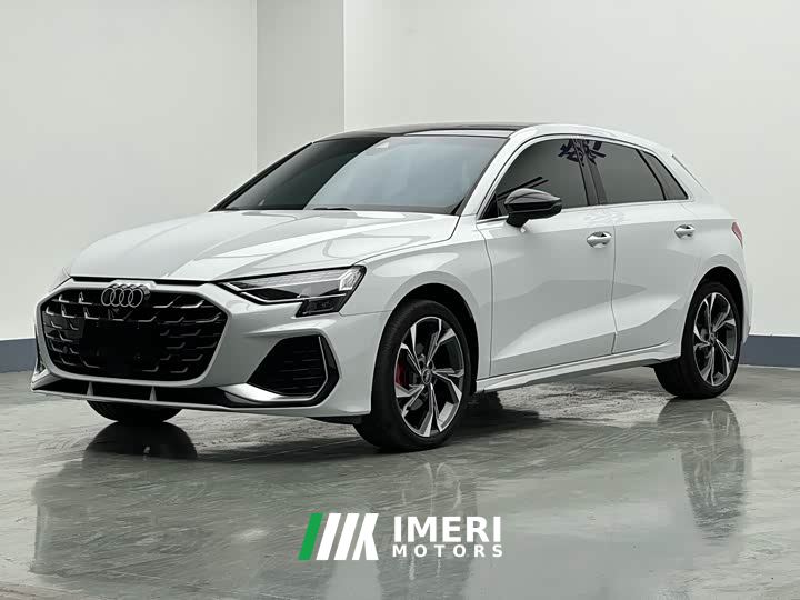Audi A3 Sportback 35TFSI Prestige - car from China