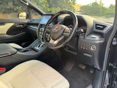 Lexus LM 300h 7-Seater Elegant Edition - фото 7