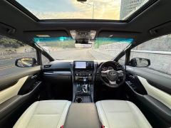 Lexus LM 300h 7-Seater Elegant Edition - фото 8