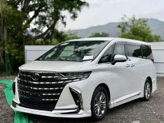 Toyota Alphard 2.5L Automatic - ფოტო 1