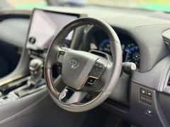 Toyota Alphard 2.5L Automatic - ფოტო 4