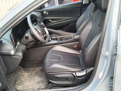 Hyundai Elantra 1.5L CVT GLX Elite - ფოტო 14