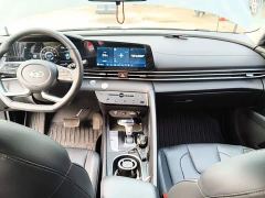 Hyundai Elantra 1.5L CVT GLX Elite - ფოტო 9