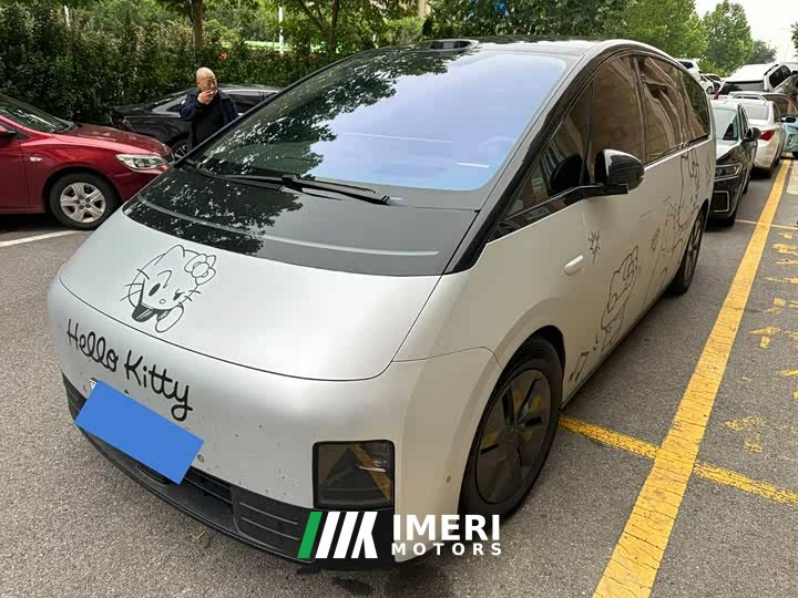 Li Auto Ideal MEGA Home Family Special Edition