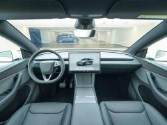 Tesla Model Y Rear-Wheel Drive - photo 18