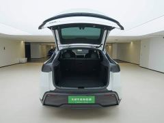 Tesla Model Y Rear-Wheel Drive - photo 6