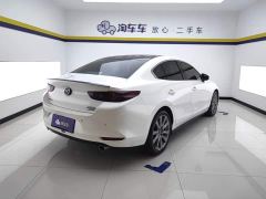 Mazda3 Axela 2.0L Automatic Brilliant Edition - фото 3