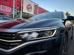 Volkswagen Passat 380TSI Premier - photo 5