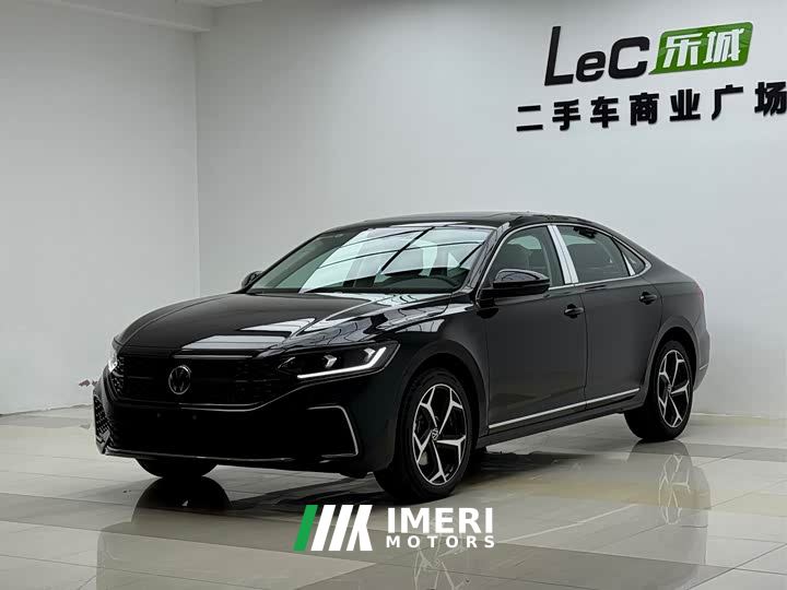 Volkswagen Passat Outstanding Edition 380TSI Dragon Ascendant Version - автомобиль из Китая