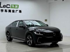 Volkswagen Passat Outstanding Edition 380TSI Dragon Ascendant Version - фото 3