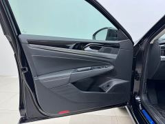 Volkswagen Passat Outstanding Edition 380TSI Dragon Ascendant Version - фото 7